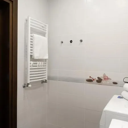 Magnificent Buber Apartment