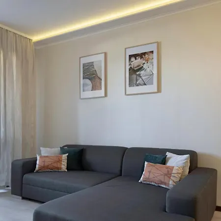 Magnificent Buber Apartment
